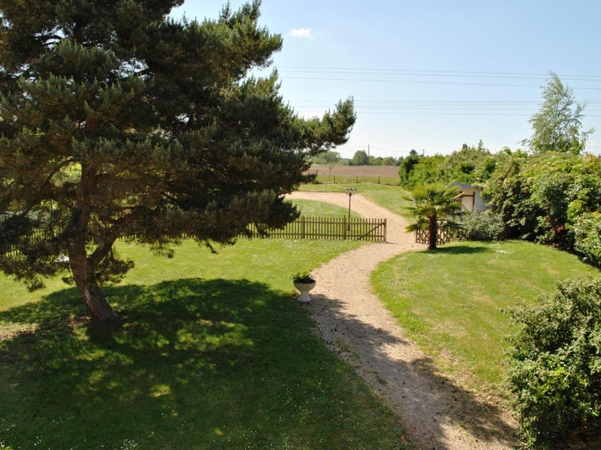 Gite De Charme Pres Des Chateaux De La Loire Avec Jardin, Terrasse Et Equipements Pour Familles - Fr-1-381-359 Azay-sur-Cher Eksteriør bilde
